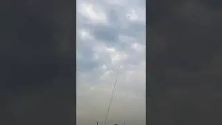 Big kite looting from ground🪁Cutting kite caught | Flying big kite | Big kite catching #shorts