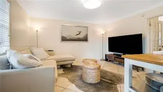 345 Michigan Ave, Miami Beach, FL Presented by KATHRIN REIN.
