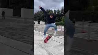 Matteo Botti in the new &lsquo;5 in flat&rsquo; in Rome #skateboarding #skateboardvibes #skateboard