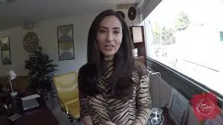 Detr&aacute;s de  cam&aacute;ras con Claudia Troyo