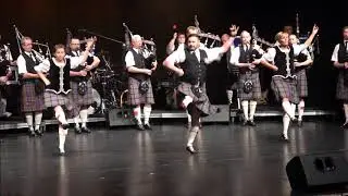 Orange and Blue The Marquis Huntley's of Highland Fling - S&oslash;nderborg Pipes and Drums