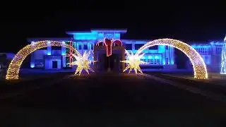 ating pagmasdan ang mga pailaw sa bayan ng tayug.. hind k nakunan lahat  wla yng buong plaza.