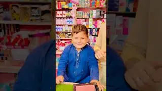 Cute Baby&rsquo;s First Makeup Kit Try💄 So Adorable Reaction😍 #makeupkit #cutebaby #viralvideo #trending