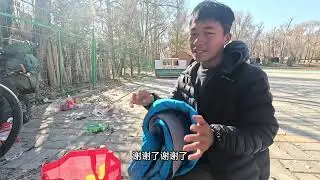 骑行祁连山脉 在河谷牧场露营 山上时不时地发出狼叫声!惊吓。#记录生活 #vlog十亿流量扶持计划 #野生动物