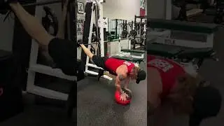 TRICEP & BICEP + CORE WORKOUT