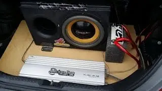 Windshield Flex with 1 American Bass 12