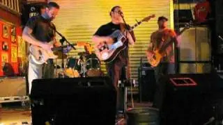 Criticnue at The Pour House.mpg