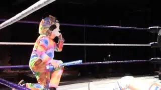 Groovy Grizzly OWNS Matt Striker