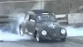 Fusca vs carro tornado
