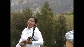AROMEÑITA Y SU GRUPO QAMAWI de  Prudencio Quispe Cruz