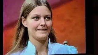 Long-haired, barefoot beauty on The Price Is Right (1 of 2)