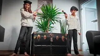 Restoring 100 years old Steamer Trunk