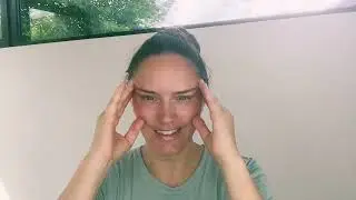 Zelf thuis je gezicht masseren: gezichtsmassage in 5 minuten
