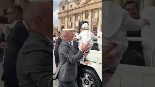 Little Baby who dresses like Pope Leo receives his Blessing at St Peter&rsquo;s square #popeleoxiv