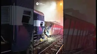 Surat me do traino me huyi jordar bhidant #ytshorts #trendingshort #vairalshort #train