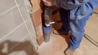 Алмазное бурение перекрытия Ф122 отверстие 1