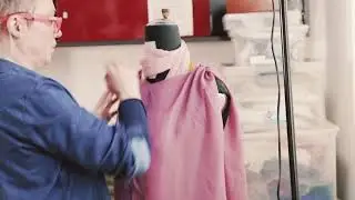 Tutorial: Abito Senza Maniche con Punto Filza sulle Spalle con Nadia - MUSA NEXT