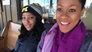 Shanarra Almost Fell Out The Car While IN TRAFFIC!