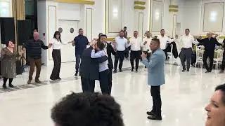 Ylli Baka me nje super kolazh live nga kenget e tij me te bukura🎹 ndiqe sa bukur kendon 🎄