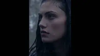 The wolf pack kneels in front of Hayley #tvd #theoriginals #hayleymarshall #shorts #tvdu #edit