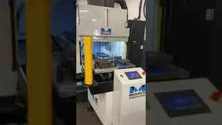 MIDACO Automatic Pallet Changer on DN Solutions DNM4500 #cnc #cncmachine #industrialequipment