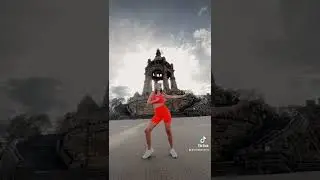 Tik Tok dance. Германия. Travel blogger.