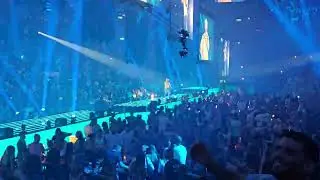 עומר אדם - יעשו לנו כבוד & מהפכה של שמחה & היא רק רוצה לרקוד  לייב (היכל מנורה 8.9.23)