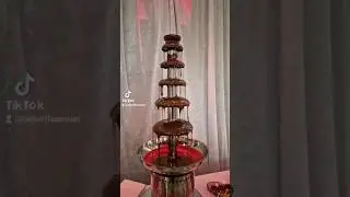 see the chocolate flow!!! #bradford #chocolate #chocolatefountain #bradford #wedding
