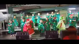Happy Christmas tree performance  instituto Maria Montessori #Valencia #venezuela
