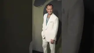Jude Law reacts to Jason Bateman at Black Rabbit premiere #shorts #judelaw #blackrabbit