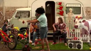 Bakbeen Anties (Musiek Video)