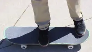 Romario Caceres - Varial Heelflip Trick Tip
