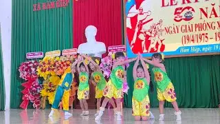 Nhảy Dance Mashup Rock Hạt Gạo - APT | Dance Mầm Non | Mẫu Giáo 5-6 Tuổi | Kỉ Niệm 50 năm Giải Phóng