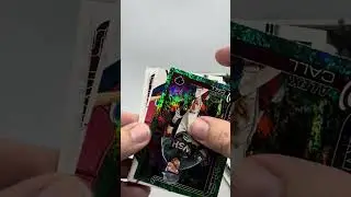Готовы открыть ещё одну пачку карточек Topps 2025 года! 😄