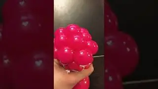 Rating diff  stressballs in mesh