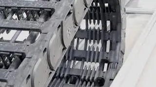 Video of the Week &ndash; How energy chain systems are proven reliable for long travels | igus&reg;