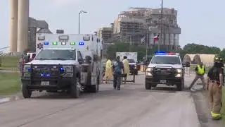 Five workers injured in partial structure collapse at Oak Grove Power Plant