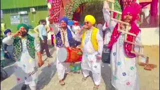 Punjabi Boliyan angrej Singh diya. 