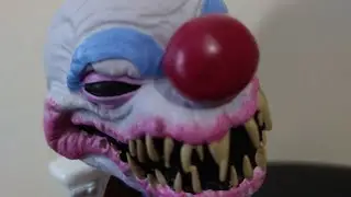 (Spirit Halloween Exclusive) Killer Klowns From Outer Space 