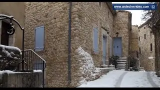 Ard&egrave;che - Labastide de Virac sous la neige