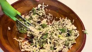 Review of Salad Scissor Tongs | Lettuce Chopper for Salad Bowl