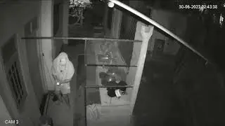 CCTV footage - Thief Caught In CCTV Camera