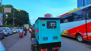 Driving Jakarta&rsquo;s Crazy Traffic | Endless Motorbike Rush in the City | 4K
