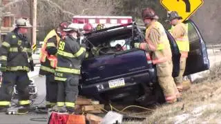 Head-on crash on Eshelman Mill Road in West Lampeter [raw video]