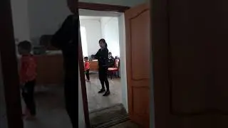 Жанакорган кент акими комекке мухтаж семьяларга ешкандай комек жок деп отиништи арен кабылдаттык.(2)