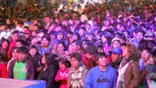 Johnny Rollano y su Grupo Enlace - Prefiero estar lejos, Amigos traigan cerveza - En Vivo 2016