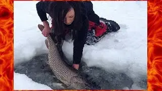 Супер рыбалка.  Приключения на льду. Super fishing. Adventures on the ice.