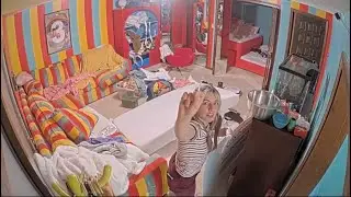 Bex from production saves the literal Fishtank... [fishtankLIVE s2] #bexitup