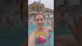 Это Sz&eacute;chenyi Thermal Bath. Людно, но интересно