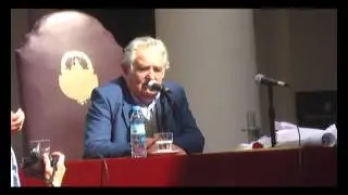 Dr. Honoris Causa a José 